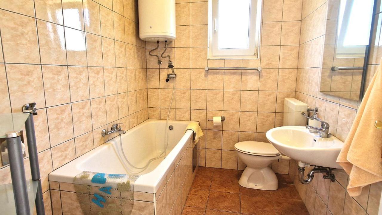 Apartment Hrzina Krk Town Dış mekan fotoğraf